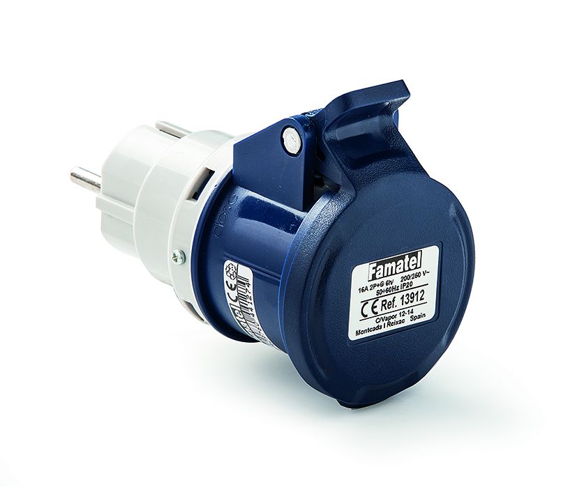 Adaptador ficha schuko - tomada CEE IP20