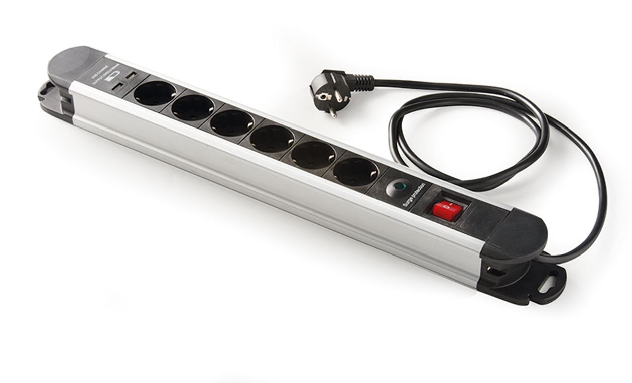 Alüminyum taban 6 priz 16A, 2 USB, 1,5 m kablo + koruma