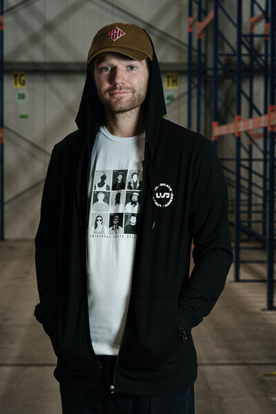 USD - Heritage Zip Hoodie - in action