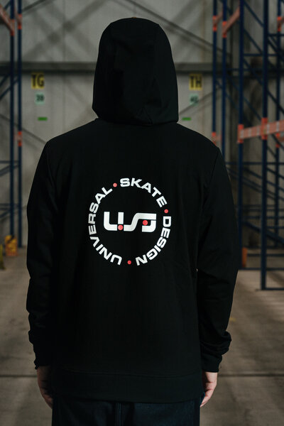USD - Heritage Zip Hoodie - in action