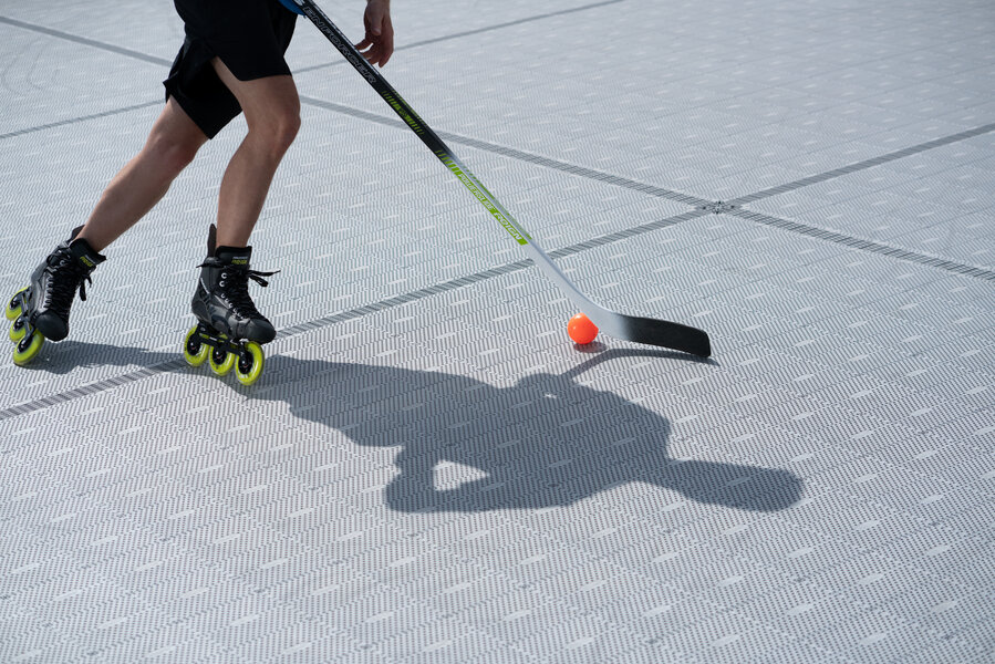 Ares 100 - Powerslide - Hockey Inline Skates - In Action 5