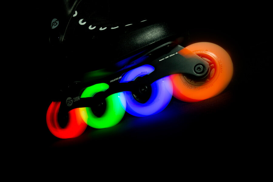 Powerslide - Neons 80/85A Green 4-pack - in action