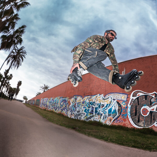 Playlife - Rave Black Trinity 80 in action