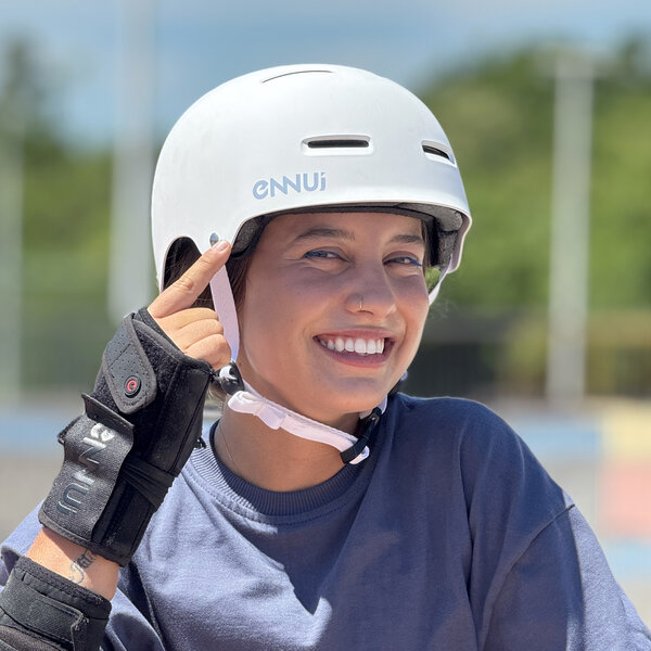 Armour Nicoly Pro Helmet - Ennui - Inline Skating Helmets - In Action 1