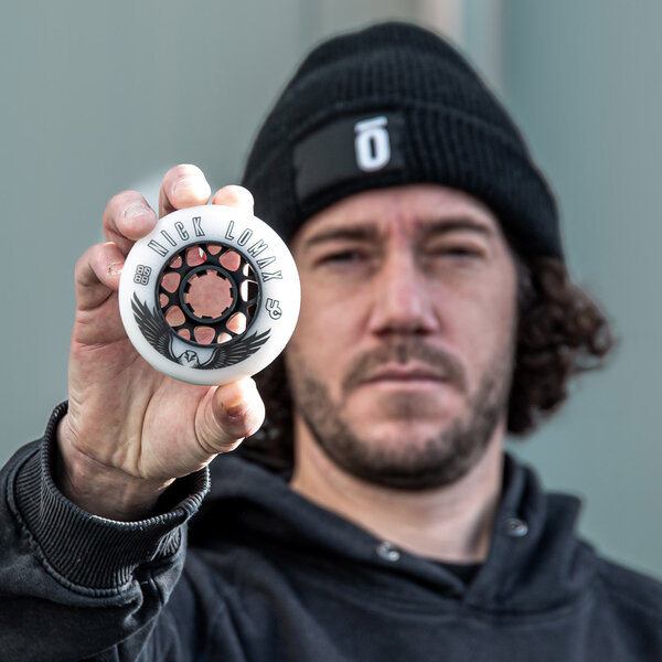 Nick Lomax 80mm/88A, 4-pack - Undercover - Urban Inline Skate Wheels - In Action 2