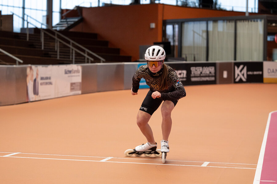 Omen Helmet White - Swings - Inline Skating Helmets - In Action 4
