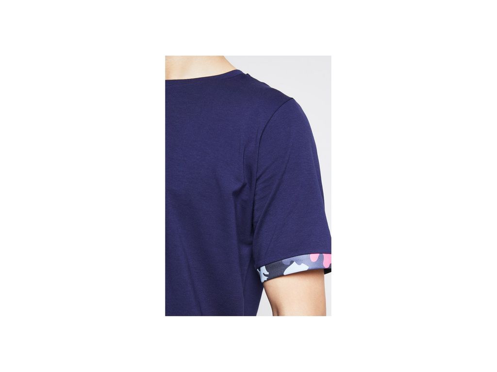 "Illusive London Contrast Cuff Tee – Navy & Neon Pink Camo" Femmina | "Illusive London Contrast Cuff Tee – Navy & Neon Pink Camo"