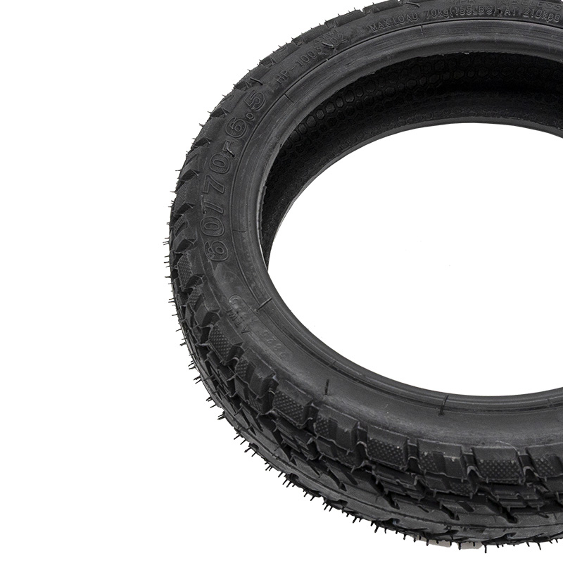 Neumático tubeless off-road 60/70-6,5 con válvula - RuedaQrueda