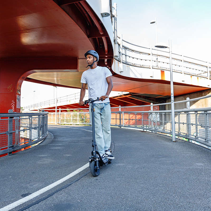 Patinete NIU KQi 100F ES-BK - RuedaQrueda