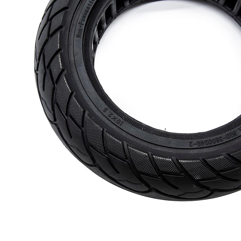 Rueda maciza ultraligera 10x2,125-6,1/B34 - línea negra - RuedaQrueda