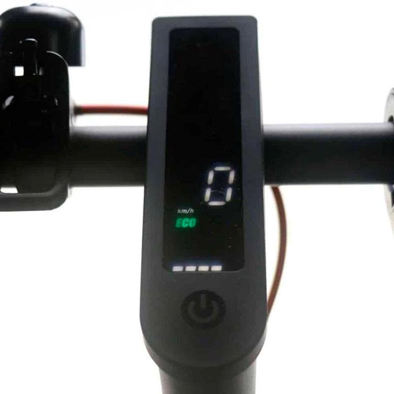 Protector de silicona impermeable negro para display recto - RuedaQrueda