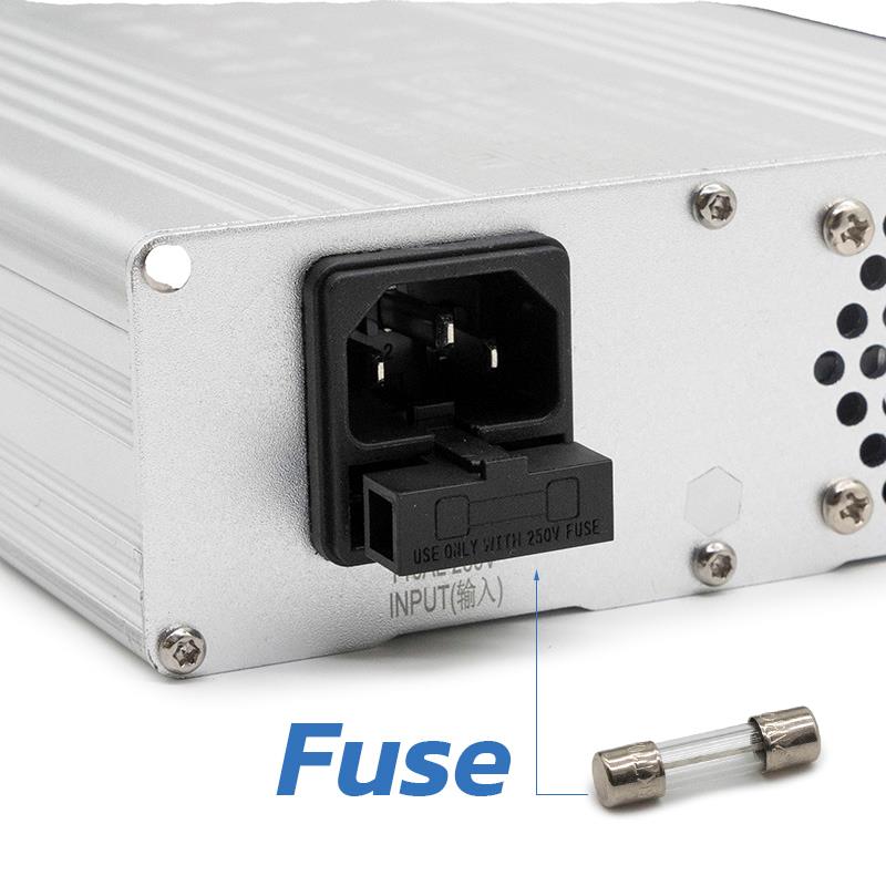 Cargador 52V (salida 58,8v) 7A conector GX16 - RuedaQrueda