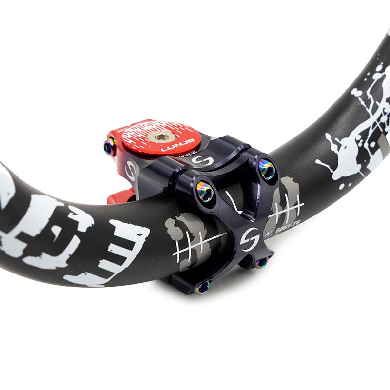 Potencia para manillares de 31,8mm EWPM-002 negro-rojo - RuedaQrueda