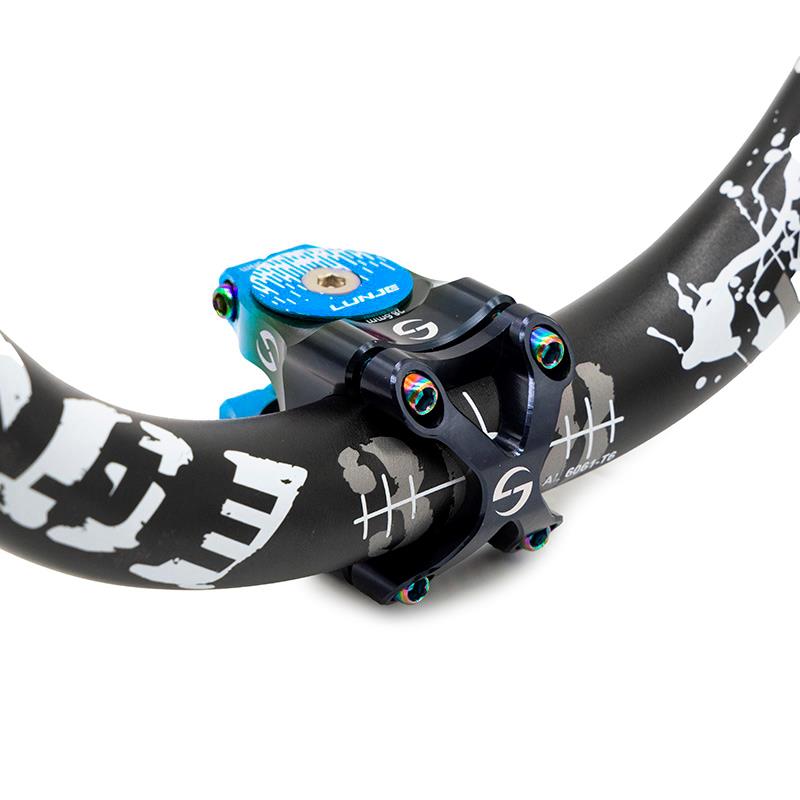 Potencia para manillares de 31,8mm EWPM-002 negro-azul - RuedaQrueda