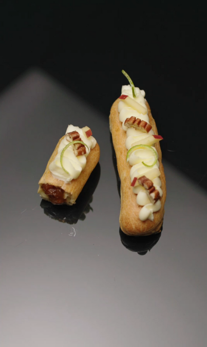 Eclairs de manzana, mascarpone y nueces