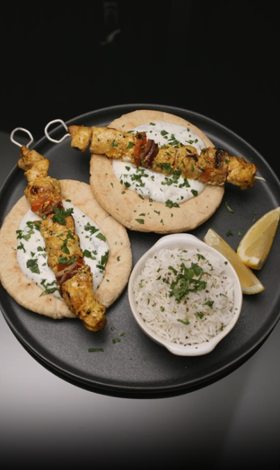 Brochetas de pollo Tandoori