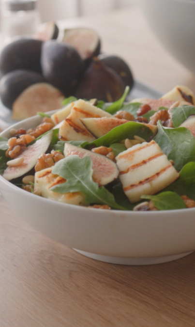 Ensalada de higos y queso halloumi
