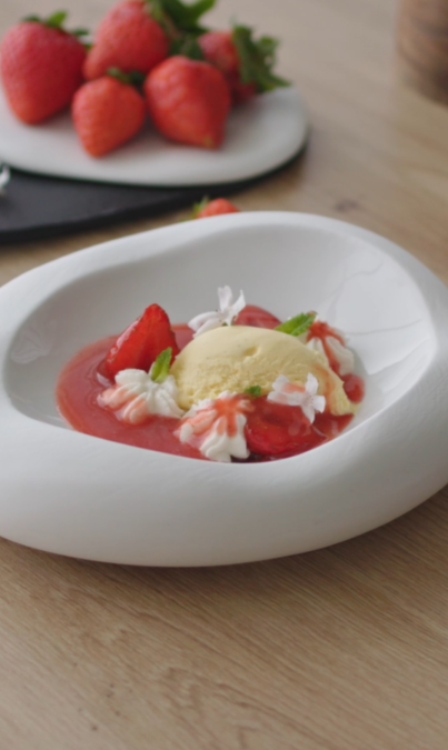 Fresas al vacío  con helado de vainilla