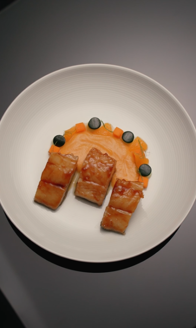 Bacalao al horno con salsa de calabaza