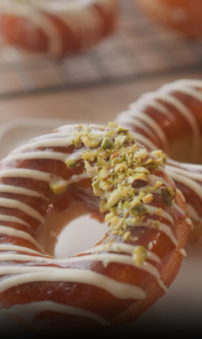Donuts de manzana con glaseado de caramelo