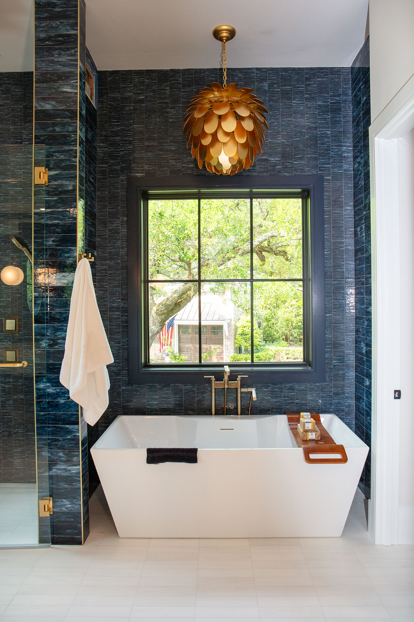 Beacon Loom Sapphire (G) Art Glass | Products | AKDO