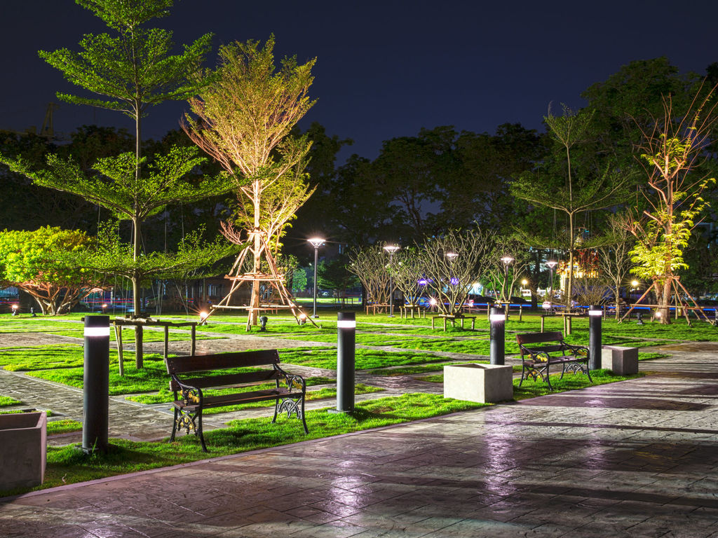 Rangsit University, Thailand LIGMAN EN