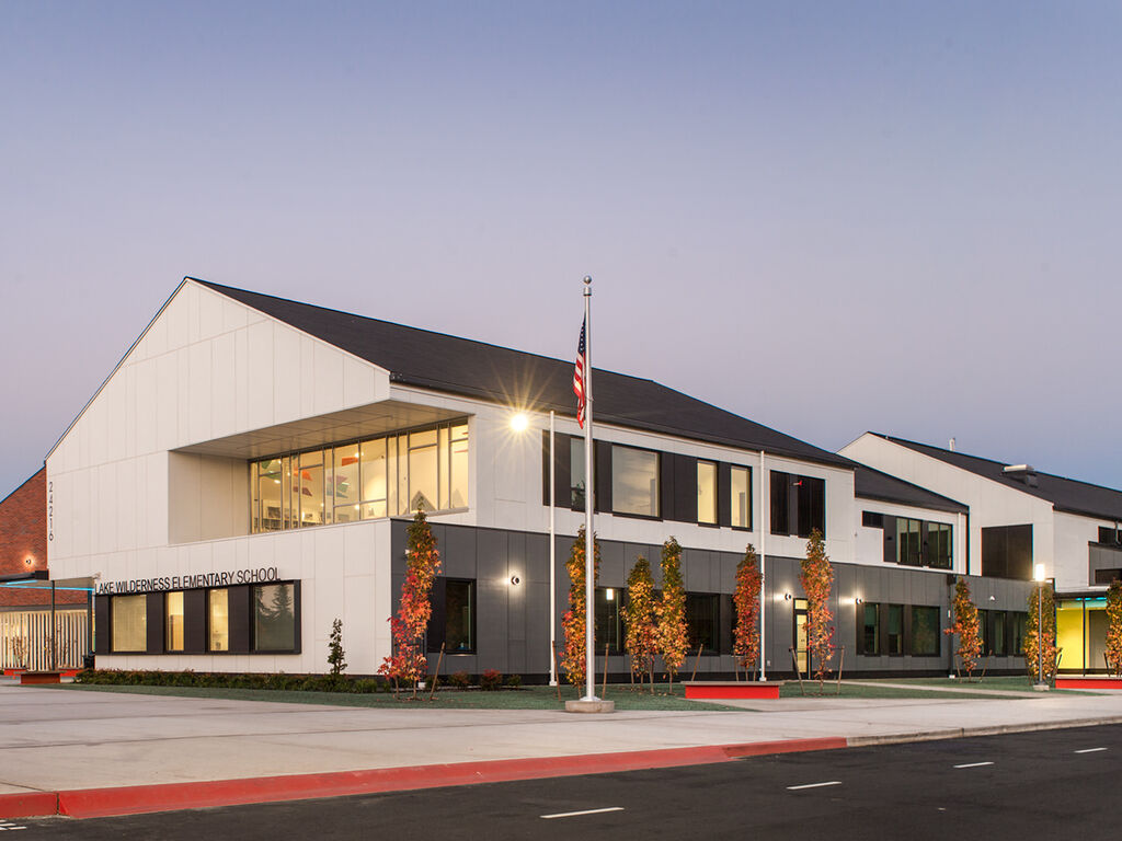 Lake Wilderness Elementary School, USA LIGMAN EN