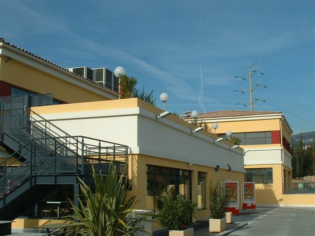 Quality Burger Restaurant