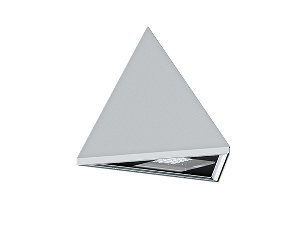 TRIANGLE 9