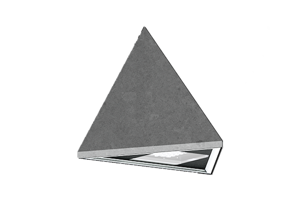 TRIANGLE 9