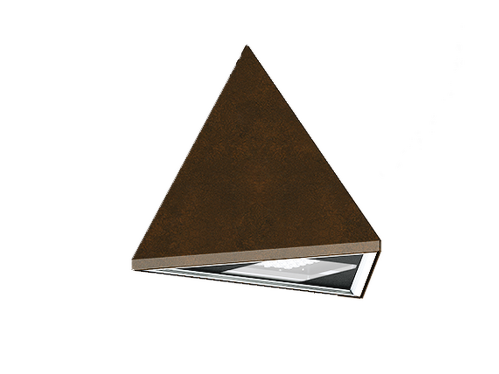 TRIANGLE 9