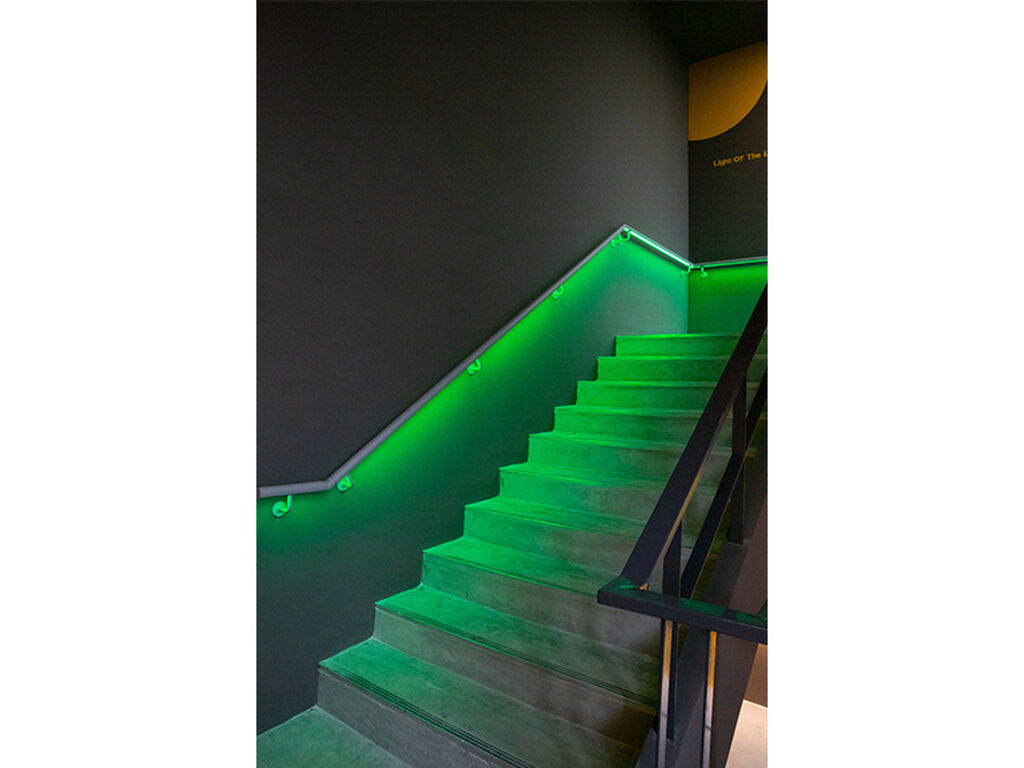 The LANTERN Building, Handrail system