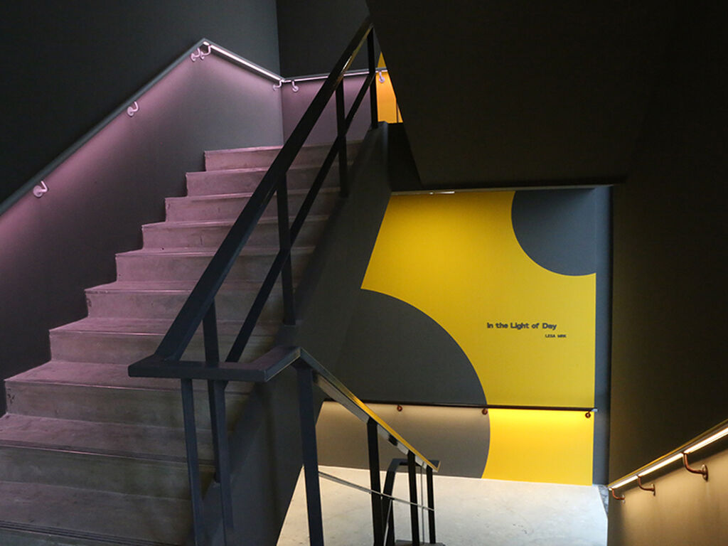 The LANTERN Building, Handrail system