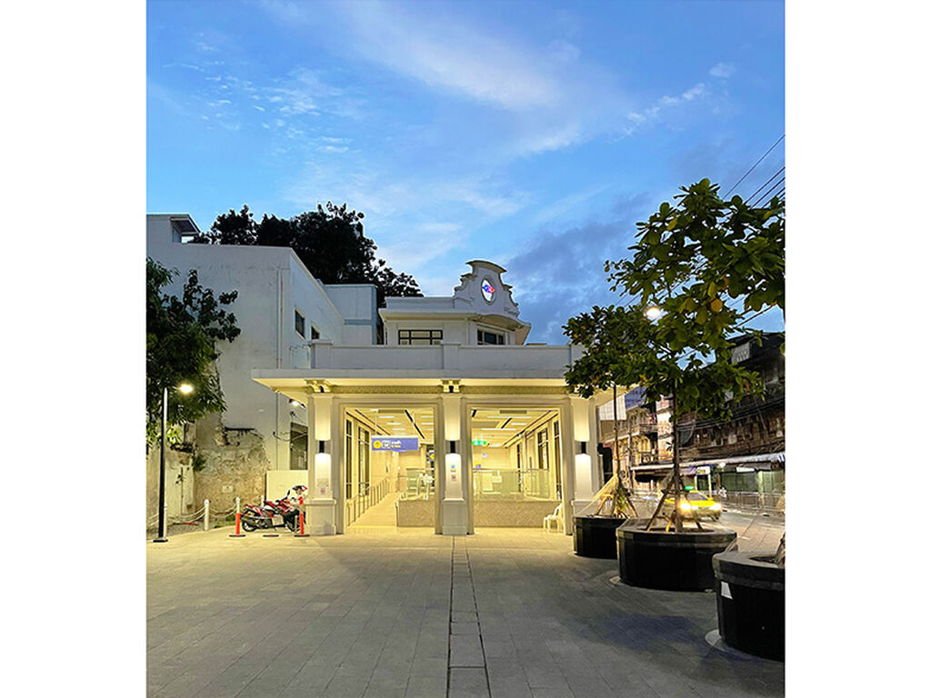 MRT - Wat Mangkon Station