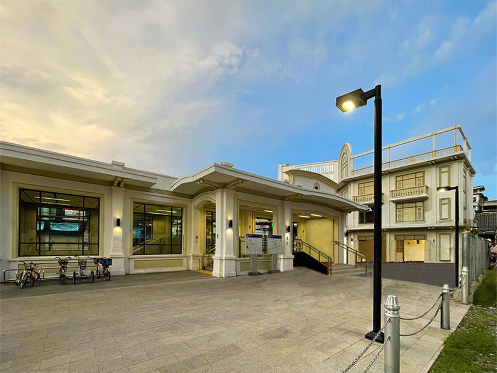 MRT - Wat Mangkon Station