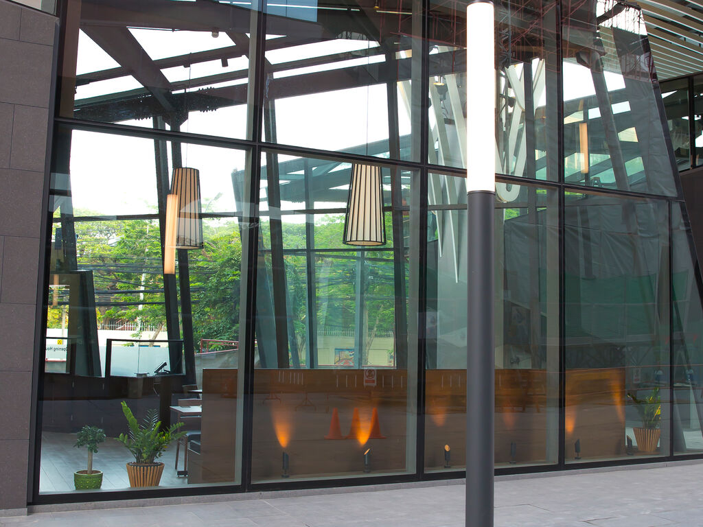 Commercial Front Area Sinthorn Tower