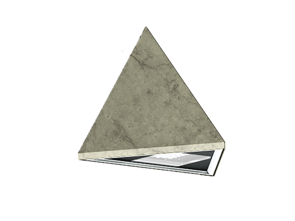 TRIANGLE 9