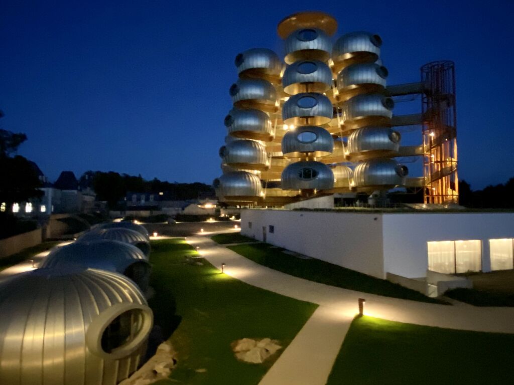 Château des pères Hôtel Essenciel, France LIGMAN EN