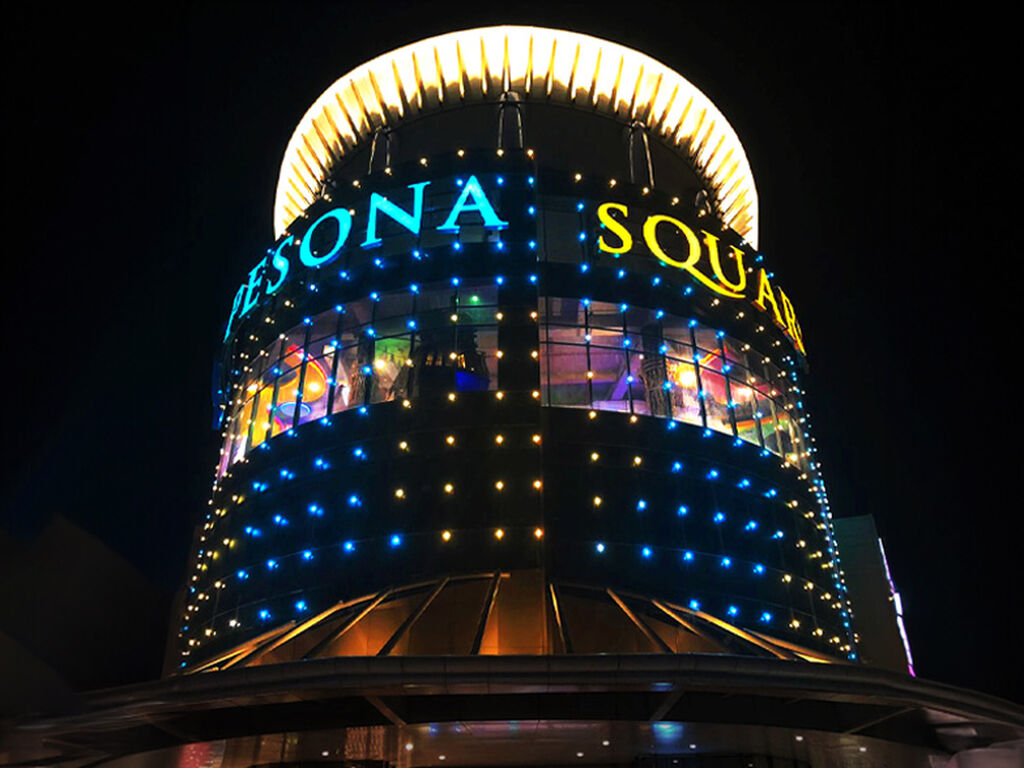 Pesona Square, Indonesia LIGMAN EN