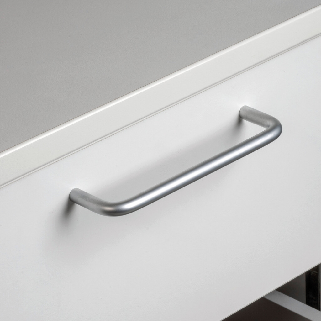 Furniture handle Castellar, L104mm, 96mm interaxis, Steel, Matt chrome plated-2