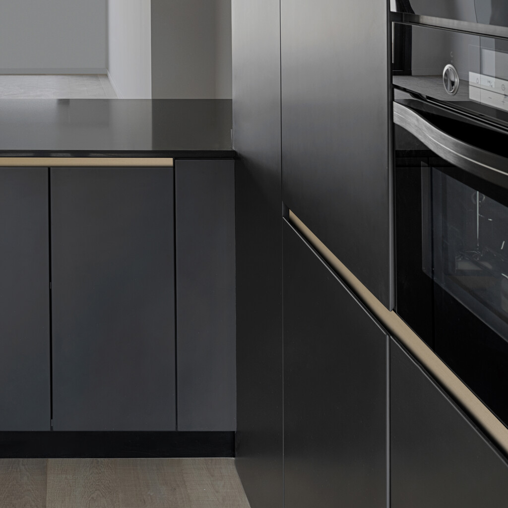 SeitenProfil Gola für Küchenmöbel, vertikal, gebogen,, Länge 2,55 m, Aluminium, Gold eloxiert-5