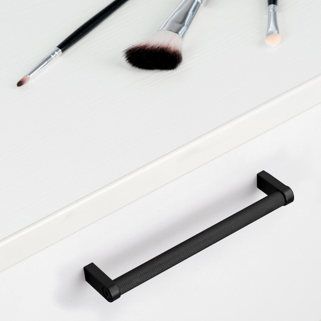 Poignée pour meubles Bergen, L141mm, entraxe 128mm, Aluminium, Peint en noir-2