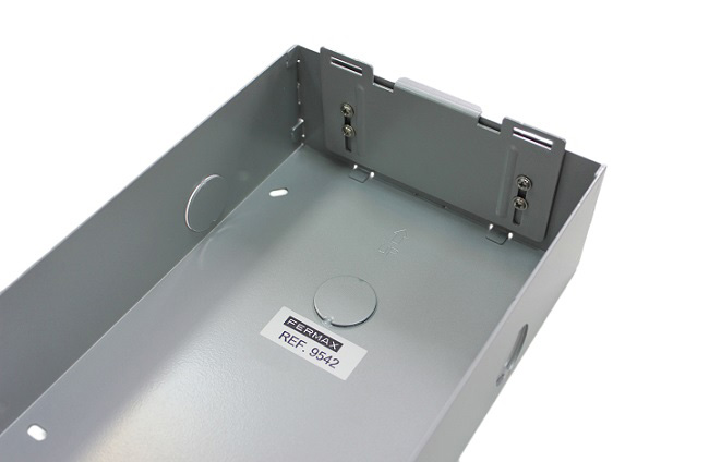 MEET PANEL FLUSH BOX - L
