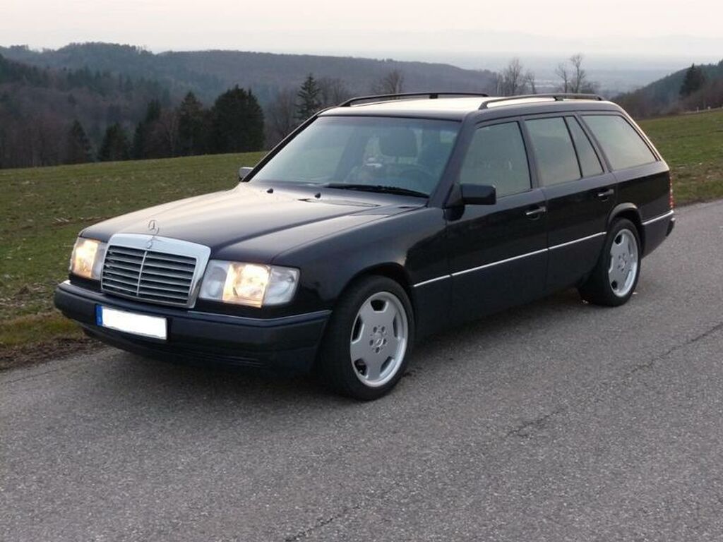 Fahrerseite MERCEDES E-KLASSE W124 1985-1995 Fußmatte Premium