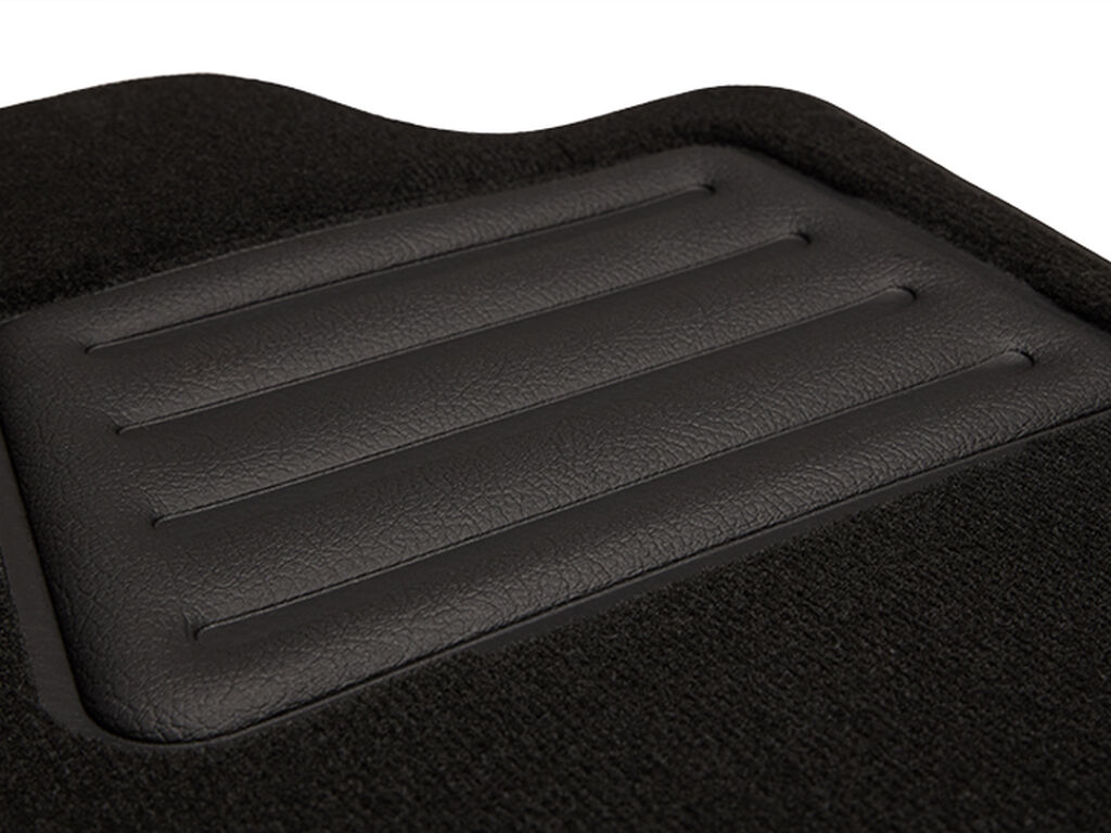 Tapis De Sol Kovvar Basic Pour Toyota Yaris 1999-2006 3 Portes - Sur Mesure Antidérapant