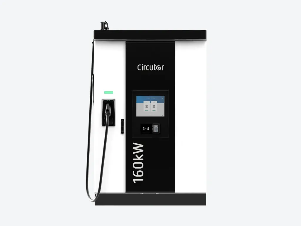 Station de charge rapide compacte