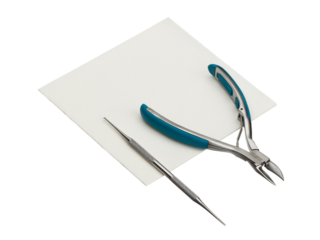 Instrapac® Podiatry Nail Care Pack - Soft Grip, Curved, Roller Spring, 14cm Image