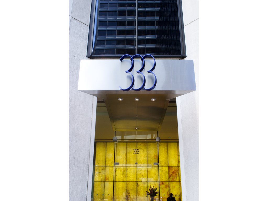 VERSA STAR - Ceiling Recessed - Low Voltage - LED High-Power - Square - Junction Box - Faceplate: Louvered