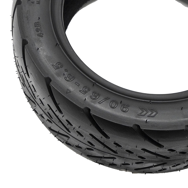Neumático tubeless 90/65-6,5 PANTHERURBAN - RuedaQrueda
